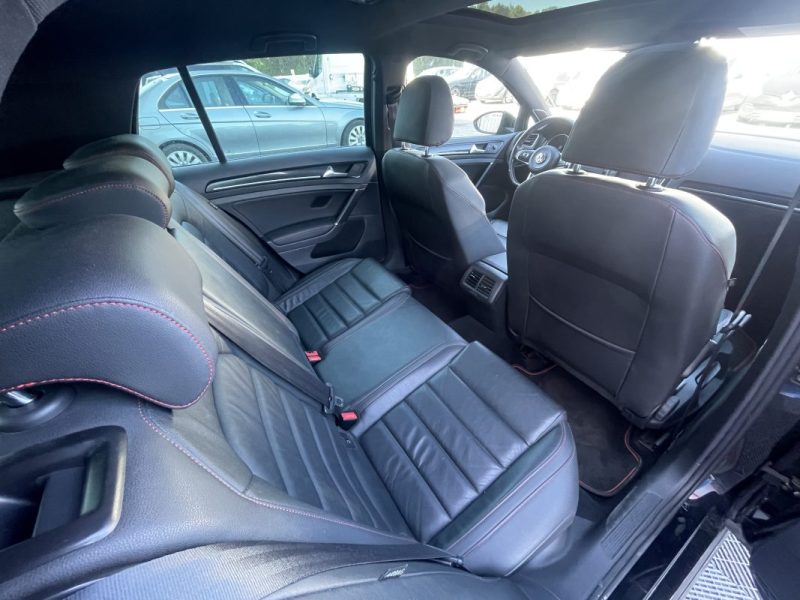 golf 7 GTI 2.0 TSI 220ch TOUT OPTIONS GARANTIE 12 MOIS