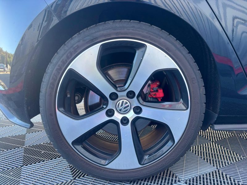 golf 7 GTI 2.0 TSI 220ch TOUT OPTIONS GARANTIE 12 MOIS