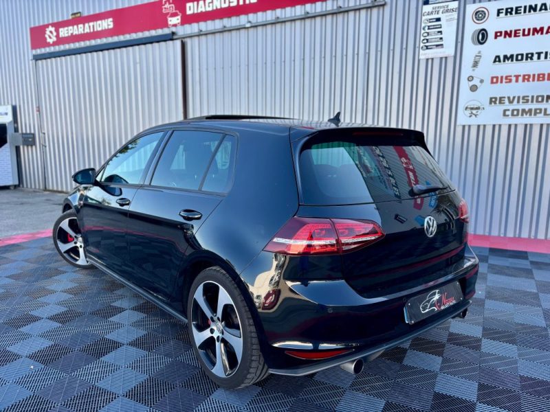 golf 7 GTI 2.0 TSI 220ch TOUT OPTIONS GARANTIE 12 MOIS