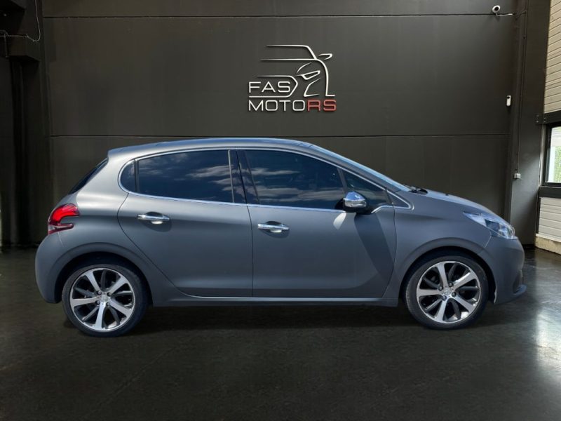 PEUGEOT 208 2016
