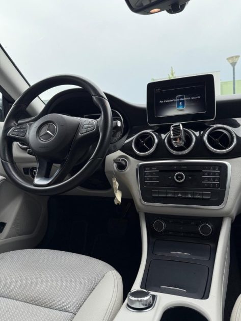 MERCEDES CLA 200 7G-DCT Inspiration