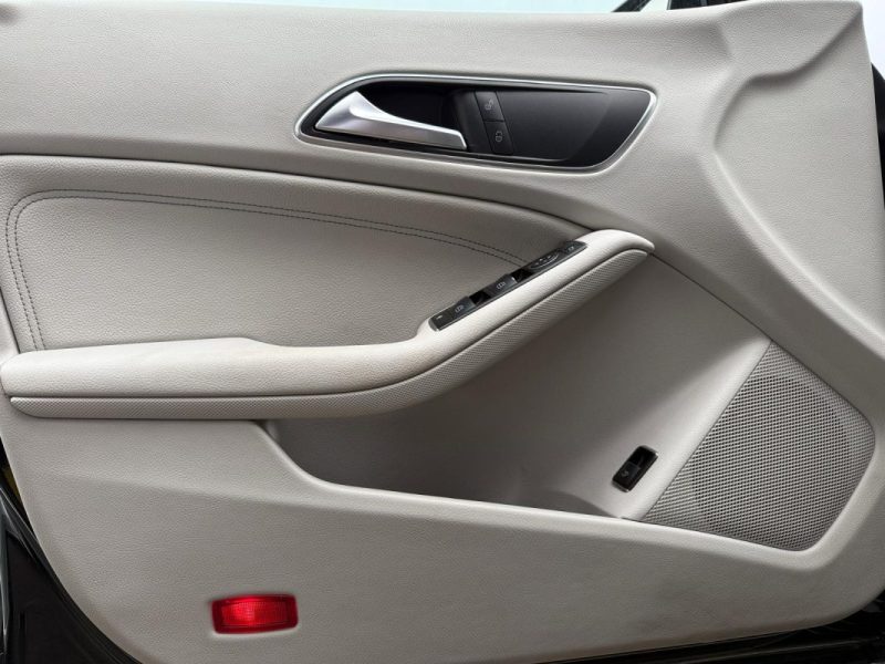 MERCEDES CLA 200 7G-DCT Inspiration