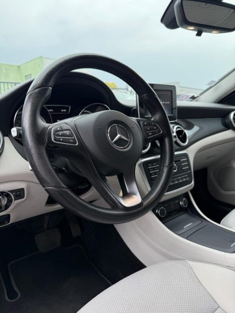 MERCEDES CLA 200 7G-DCT Inspiration