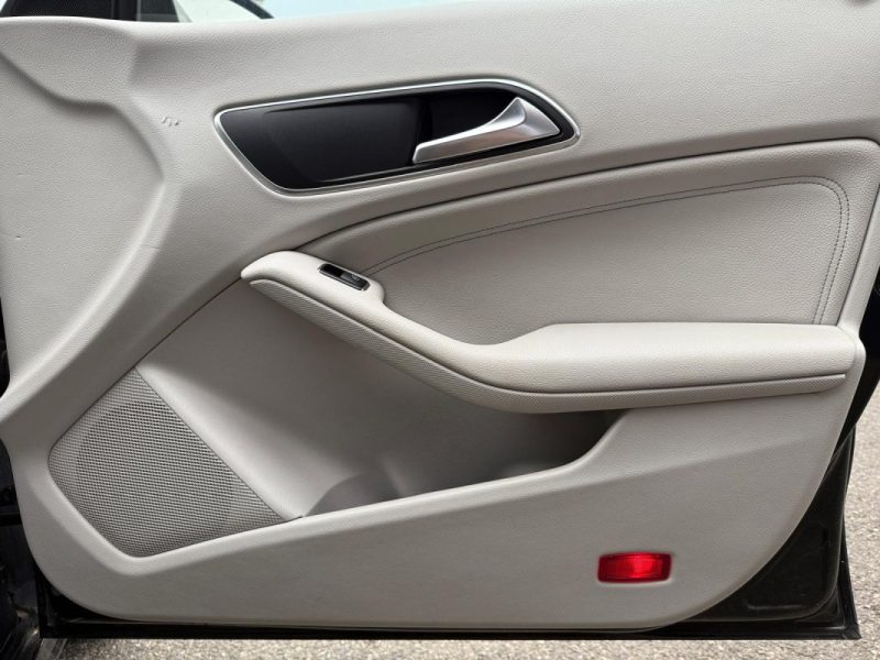 MERCEDES CLA 200 7G-DCT Inspiration