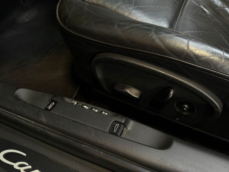 PORSCHE 911 996 Cabriolet Carrera 4 3.6 i Tiptronic 320 cv