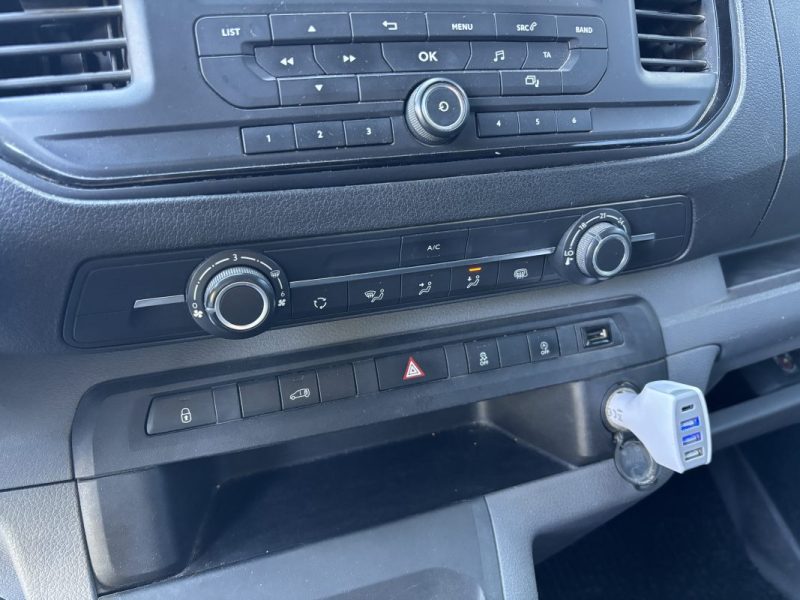 EXPERT 1.6 BLUE HDI 115cv FOURGON MOYEN TOLE STANDARD