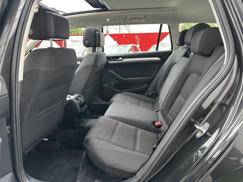 VOLKSWAGEN PASSAT 2017