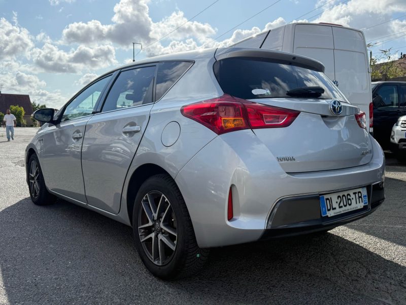 TOYOTA AURIS 2014