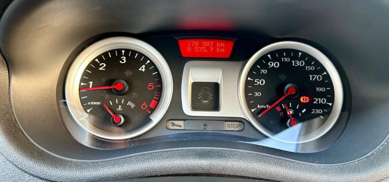 RENAULT CLIO III 2011