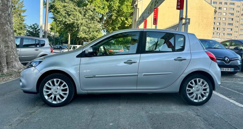 RENAULT CLIO III 2011