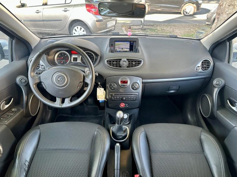 RENAULT CLIO III 2011