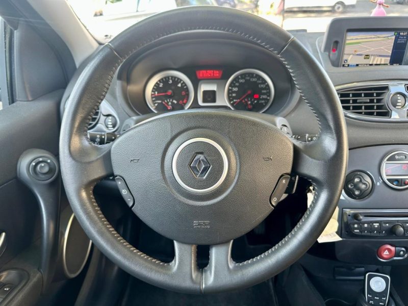 RENAULT CLIO III 2011