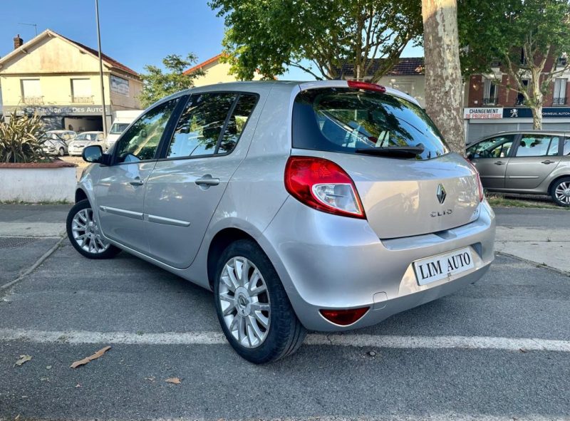 RENAULT CLIO III 2011