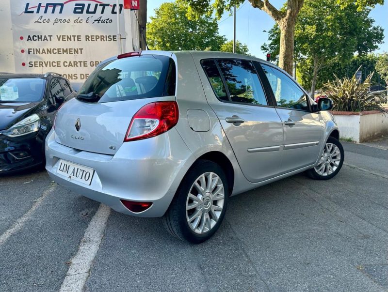 RENAULT CLIO III 2011