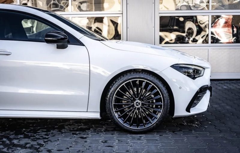 Mercedes CLA 200 AMG Line 7G-DCT REF 221