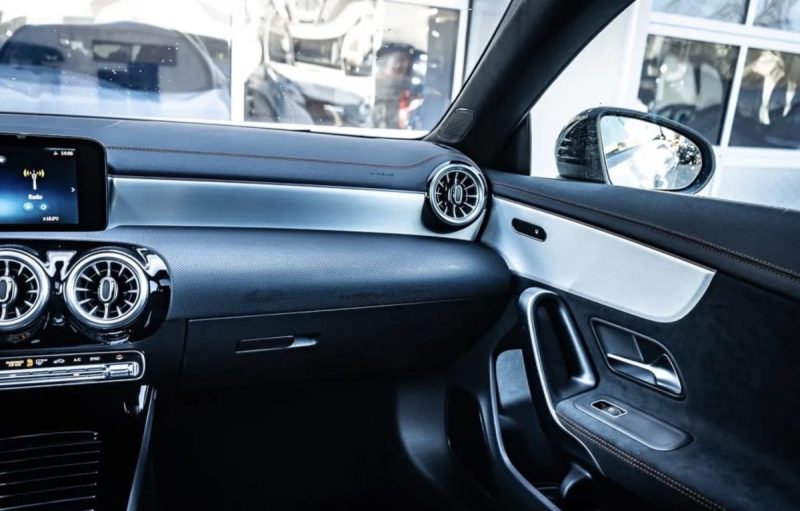 Mercedes CLA 200 AMG Line 7G-DCT REF 221