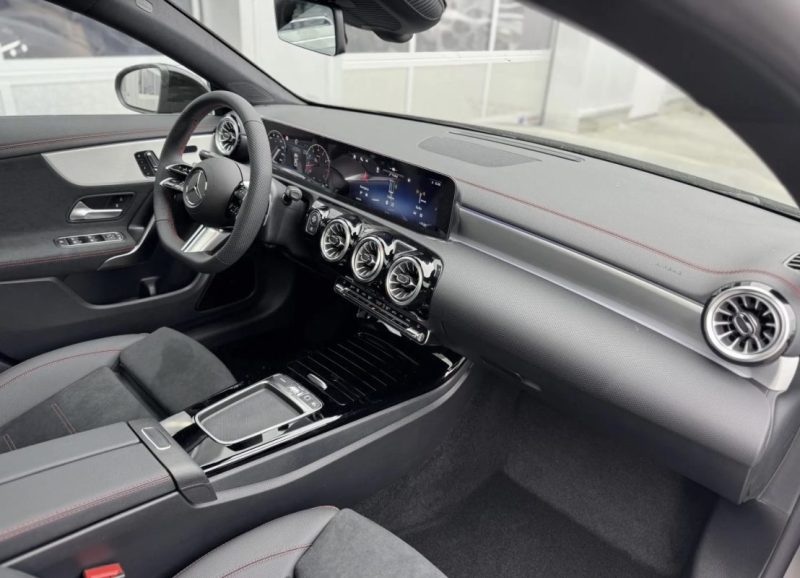 MERCEDES CLA 2025 REF 205