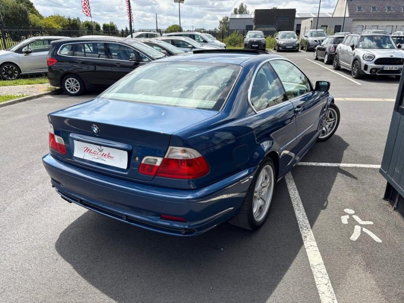 B.M.W. SERIE 3 2001