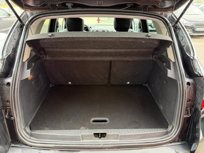 RENAULT CAPTUR 1.2 TCE  120 CH Intense