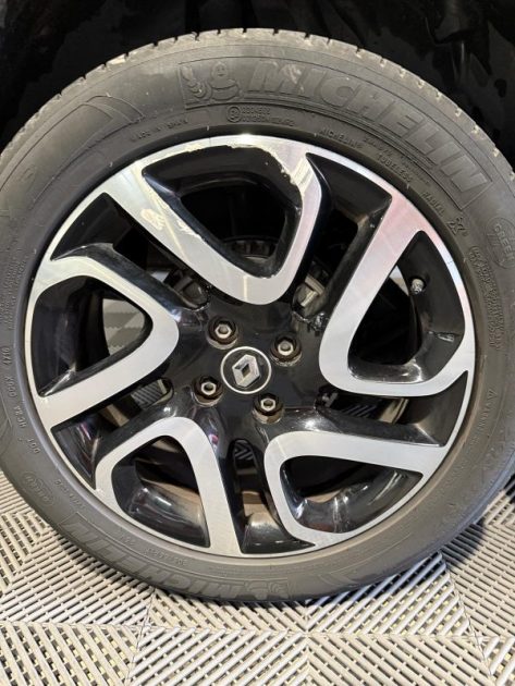 RENAULT CAPTUR 1.2 TCE  120 CH Intense