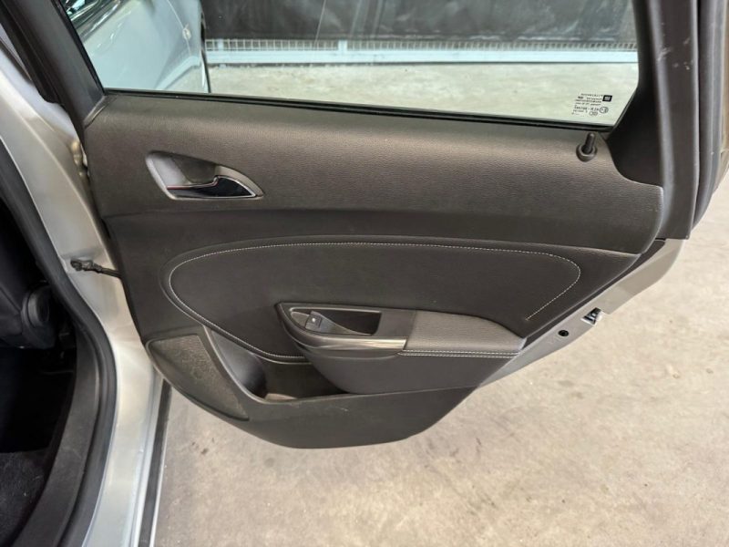 OPEL ASTRA 1.7 CDTI 125 