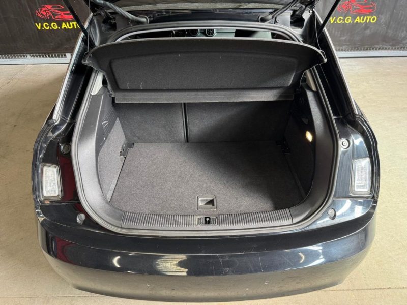 AUDI A1 1.6 TDI 90 Business line 