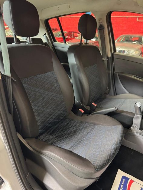 RENAULT CLIO 1.5 DCi 70 AUTHENTIQUE 