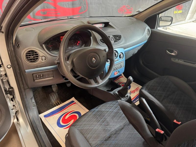 RENAULT CLIO 1.5 DCi 70 AUTHENTIQUE 