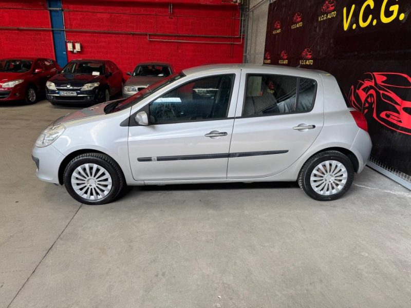 RENAULT CLIO 1.5 DCi 70 AUTHENTIQUE 