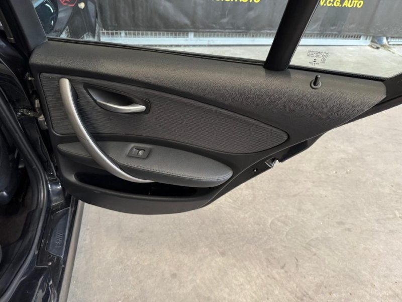 B.M.W. SERIE 1- 118d 143 Excellis 