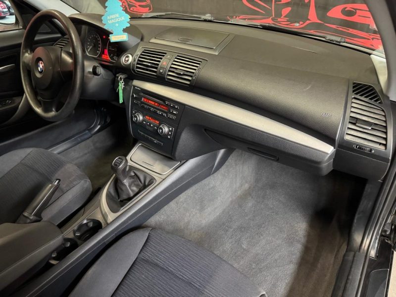 B.M.W. SERIE 1- 118d 143 Excellis 