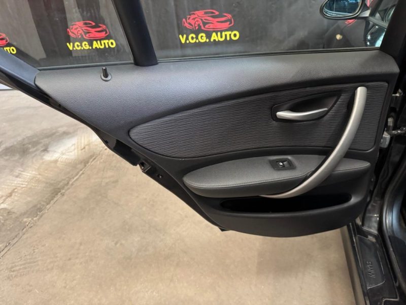 B.M.W. SERIE 1- 118d 143 Excellis 