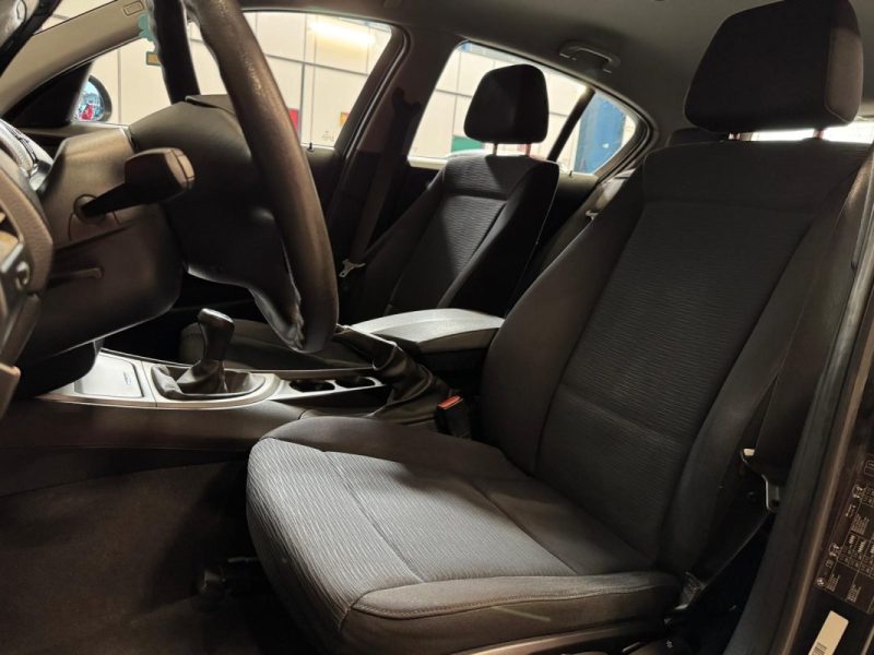 B.M.W. SERIE 1- 118d 143 Excellis 