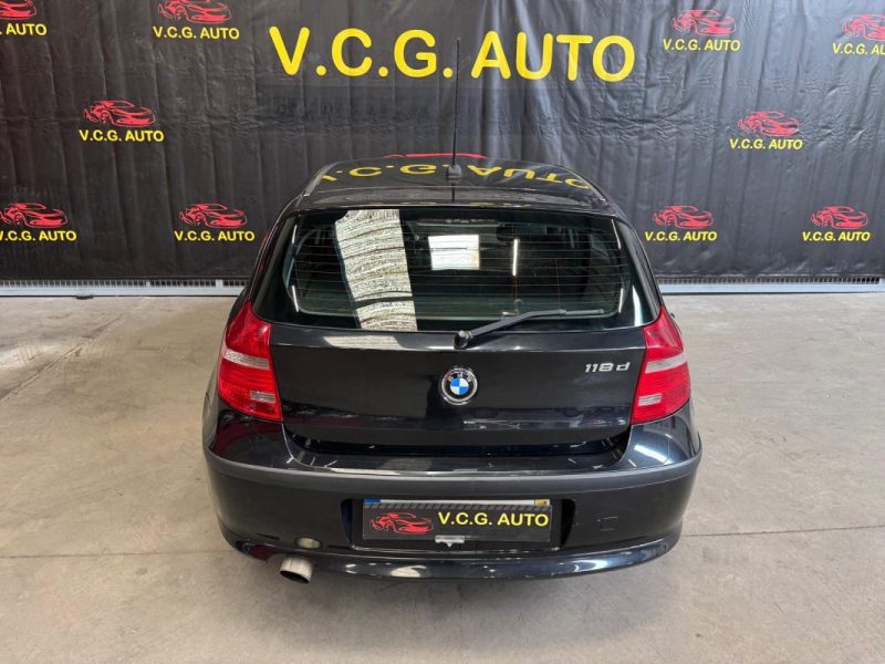 B.M.W. SERIE 1- 118d 143 Excellis 