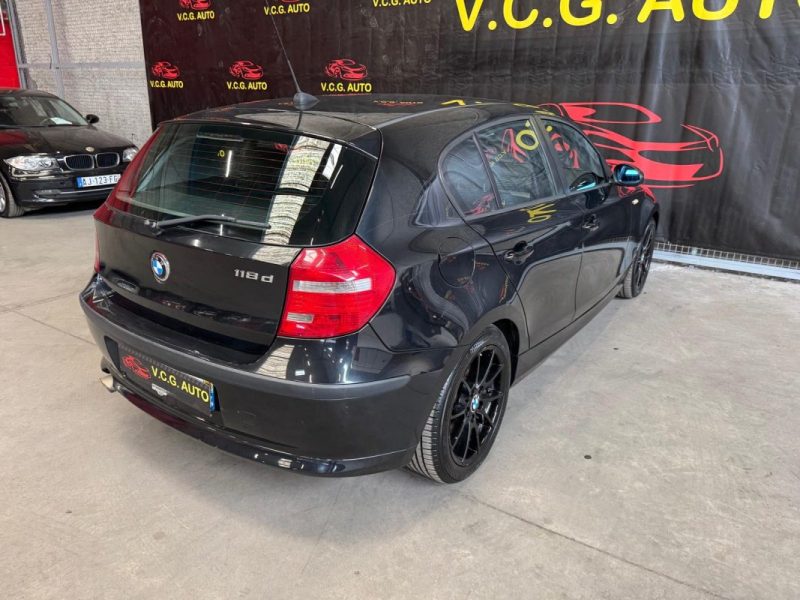 B.M.W. SERIE 1- 118d 143 Excellis 