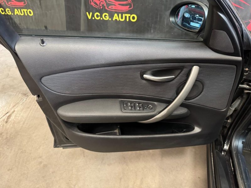 B.M.W. SERIE 1- 118d 143 Excellis 