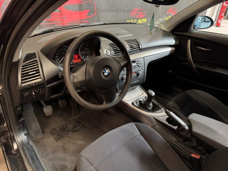 B.M.W. SERIE 1- 118d 143 Excellis 