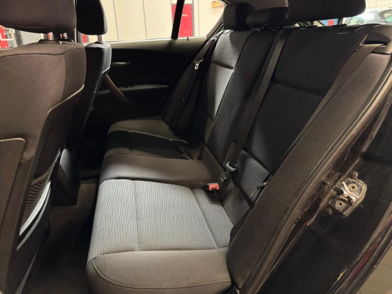 B.M.W. SERIE 1- 118d 143 Excellis 