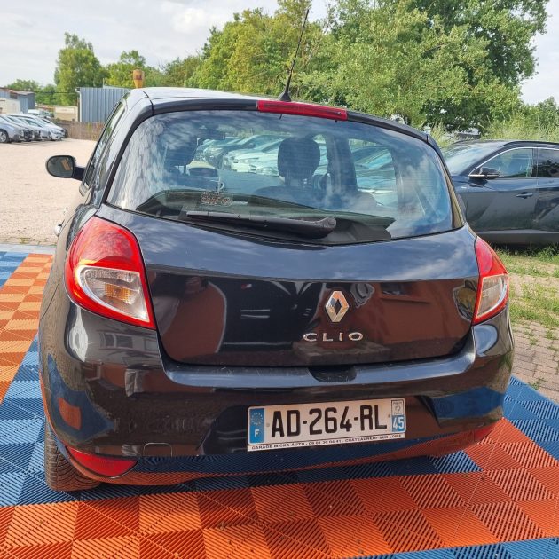 RENAULT CLIO 2009
