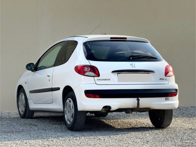 PEUGEOT 206+ 2010