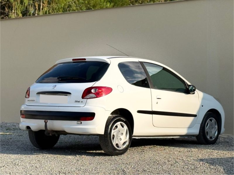 PEUGEOT 206+ 2010