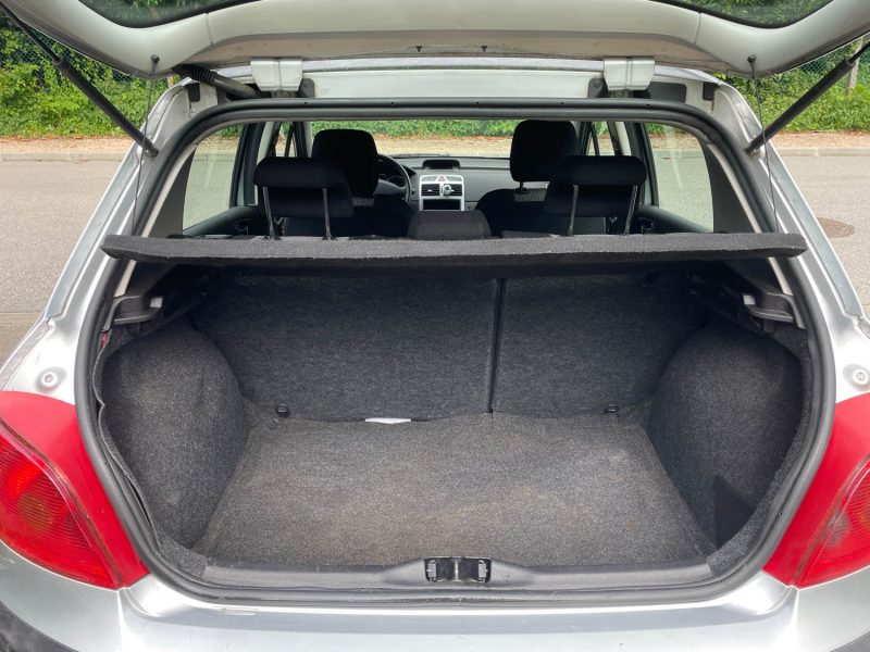 PEUGEOT 307 1.4i 90CV