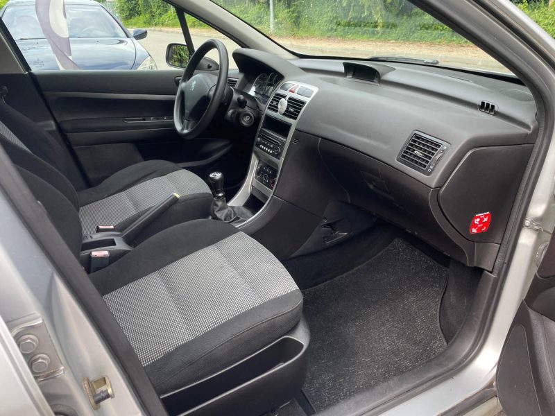 PEUGEOT 307 1.4i 90CV
