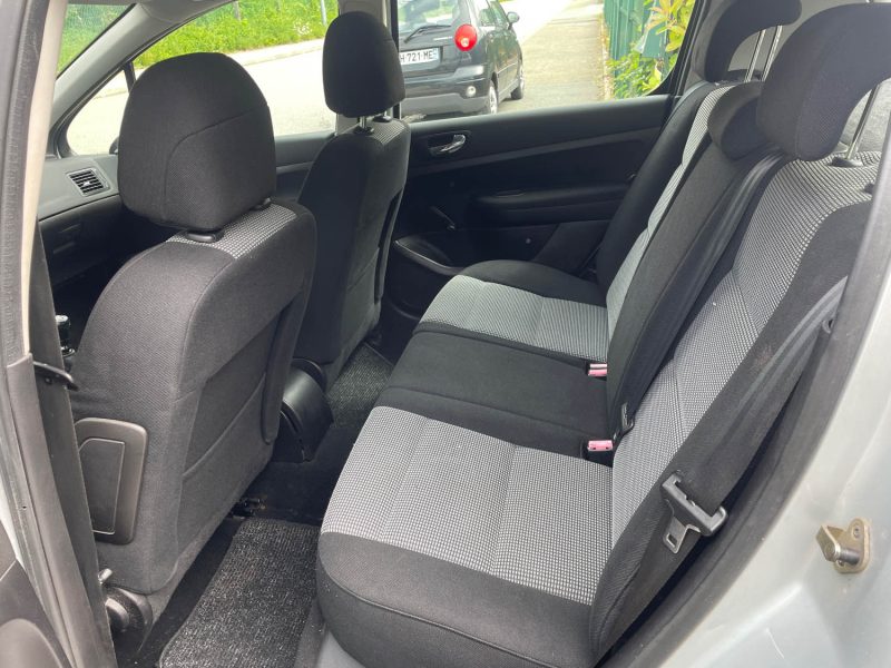 PEUGEOT 307 1.4i 90CV