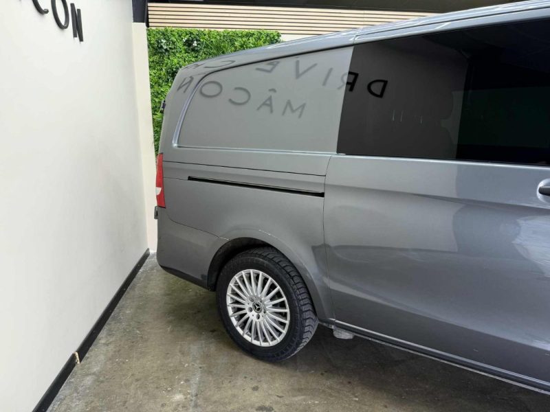 MERCEDES VITO 2022