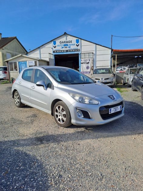 PEUGEOT 308 2012