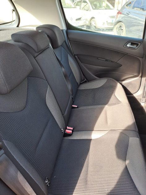 PEUGEOT 308 2012