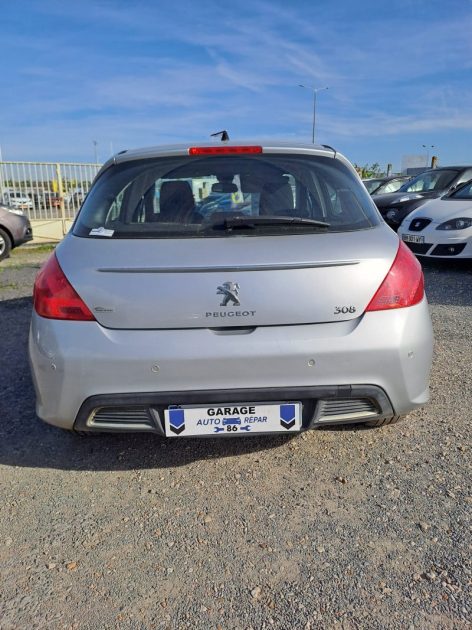 PEUGEOT 308 2012