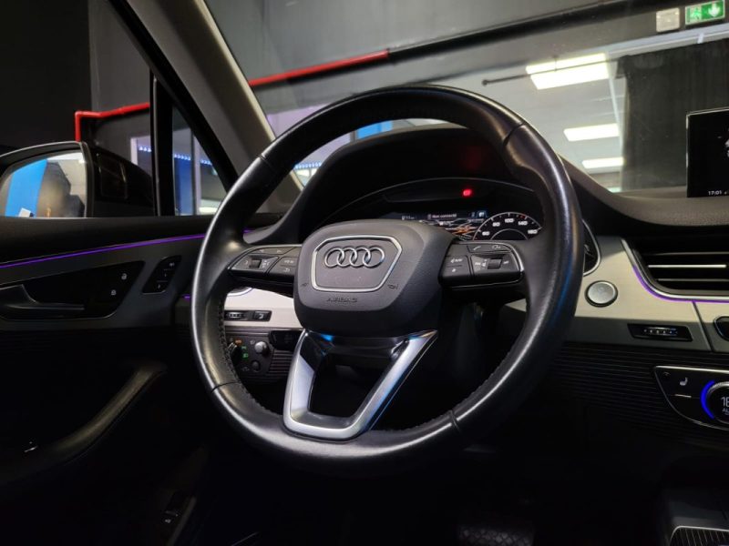 AUDI Q7 E-TRON 3.0 V6 AVUS EXTENTED TIPTRONIC / TOIT OUVRANT / SIEGES ELECTRIQUES + CHAUFFANTS / VIS
