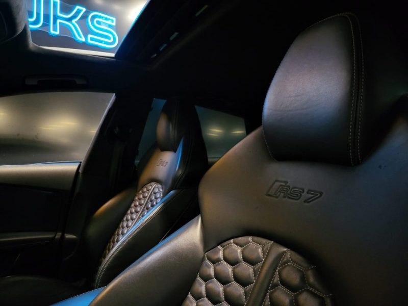 AUDI RS7 4.0 V8 TFSI 560cv quattro Tiptronic TOIT OUVRANT / SIEGES ELECRIQUES + CHAUFFANTS / SUIVI C